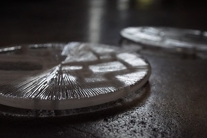 作家紹介｜視る。触れる。体験する。そうして、ガラスに逢う。富山